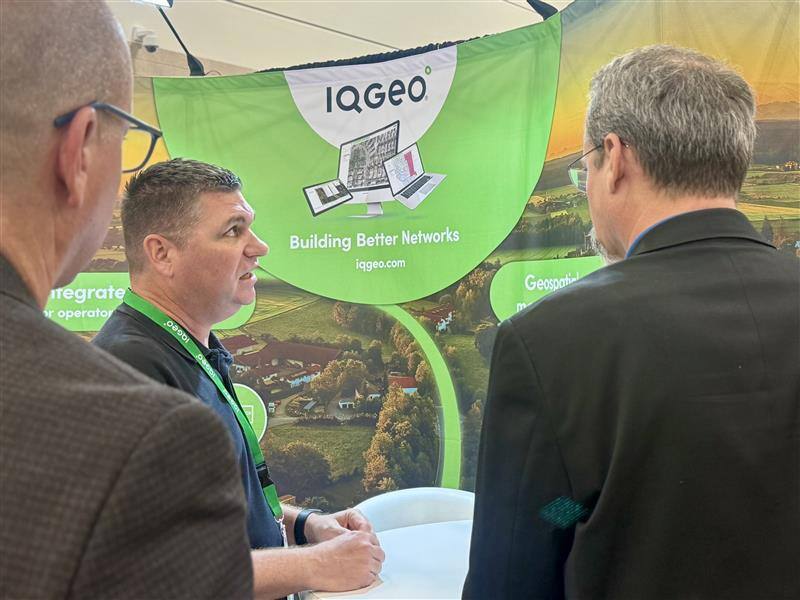 Biran Connelly conducts a demo at Connected America at the 2025 event in Irving