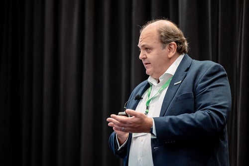 Richard Petti gives a keynote at the IQGeo Americas Meetup 2024