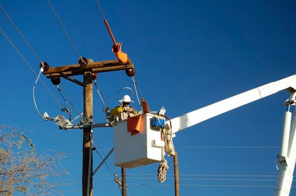 IQGeo-tribal-knowledge-of-electric-field-operations-blog-800x531-1