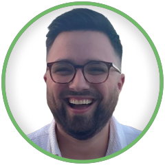 Aaron Cooper headshot in green circle and white background